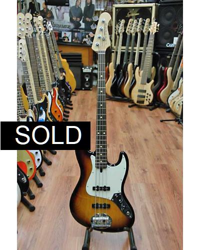 Lakland Joe Osborn 4 (Sunburst/Rosewood)